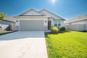 featured image of 18352 N Lion Head Ave