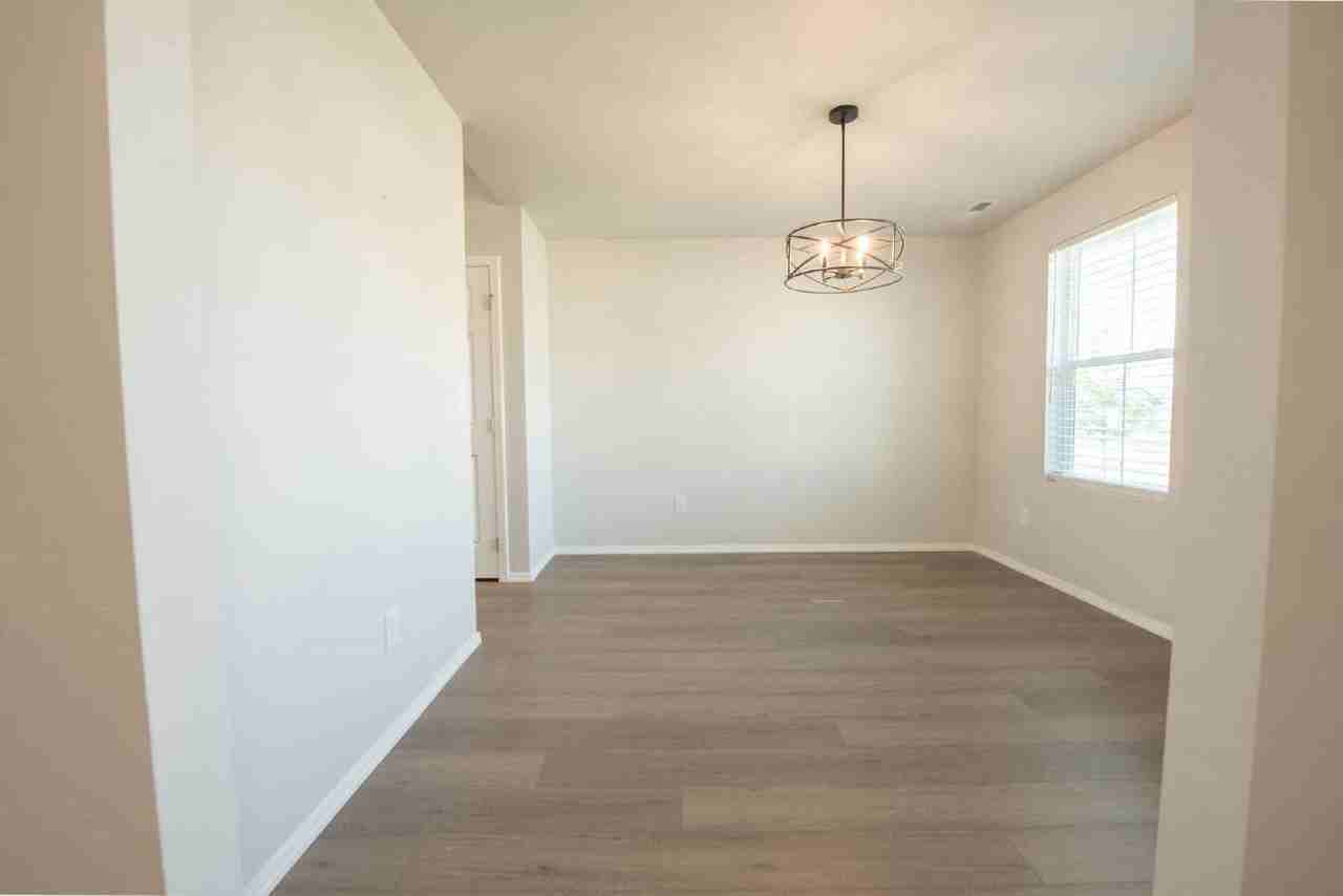 18352 N Lion Head Ave - Photo 6 of 14