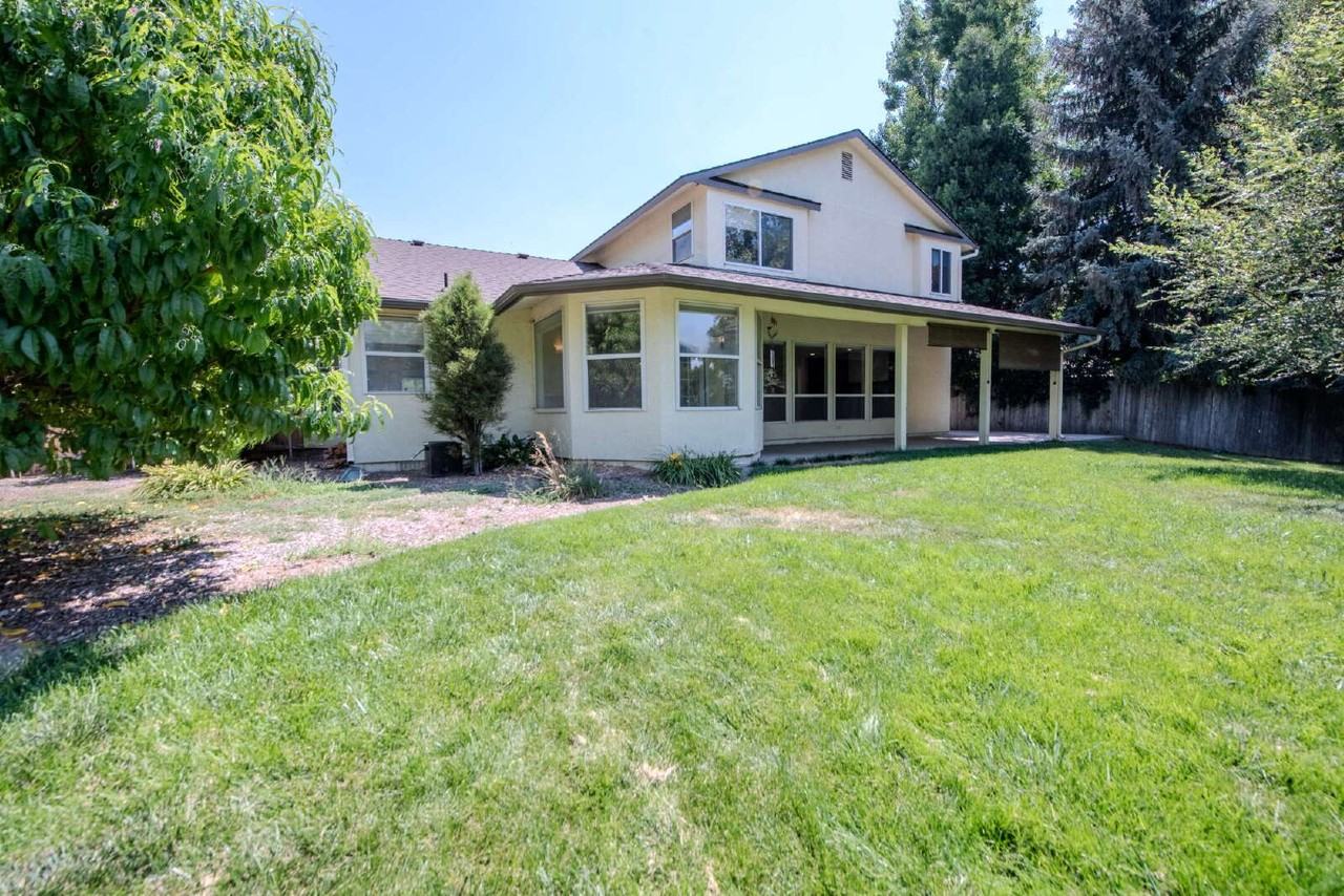 5643 N Citadel Way - Photo 4 of 20