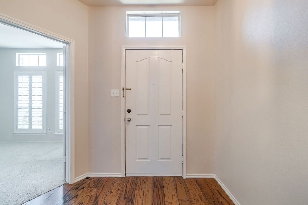 9712 Minton Dr - Photo 3 of 20
