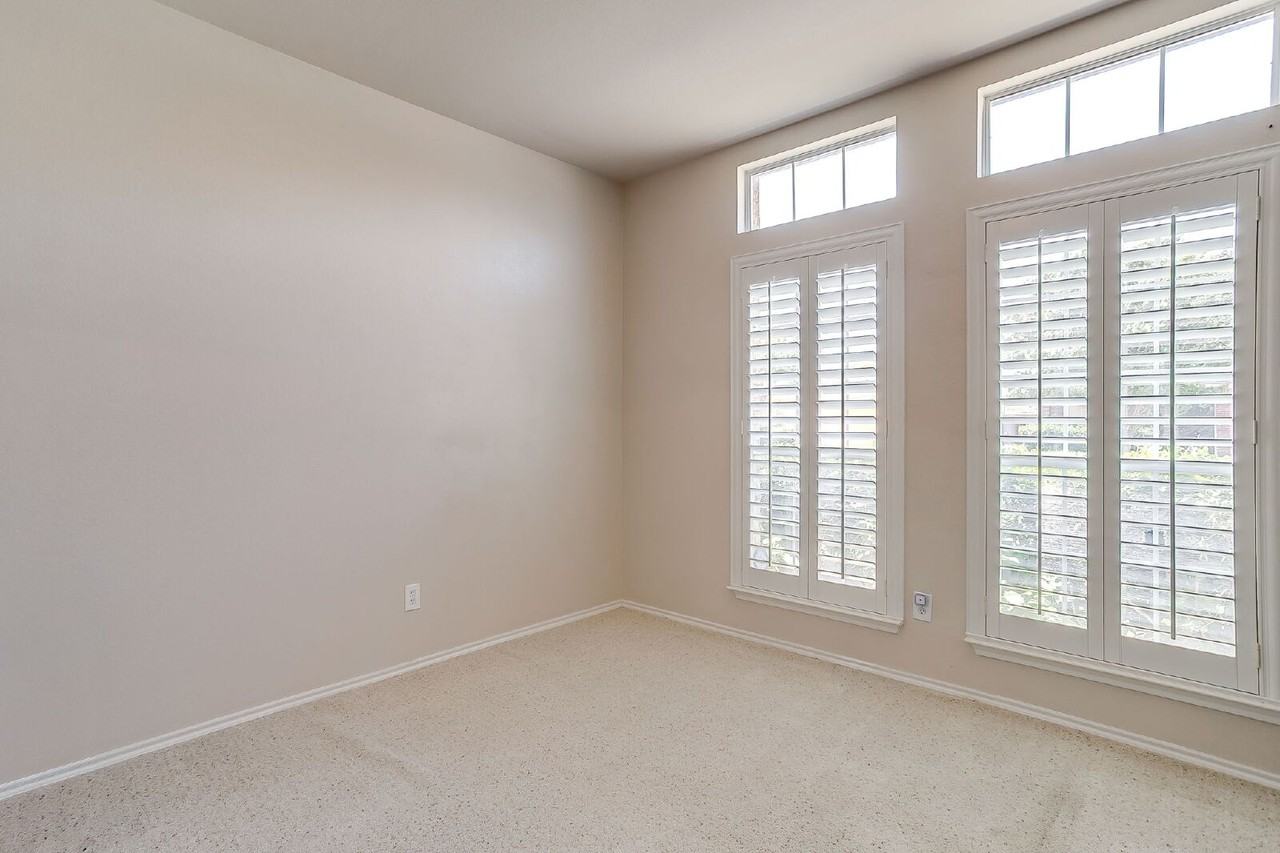 9712 Minton Dr - Photo 4 of 20