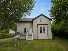 featured image of 204 Cameron St #1