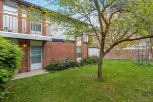 featured image of 770 N Main St Apt 6 #Apt 6