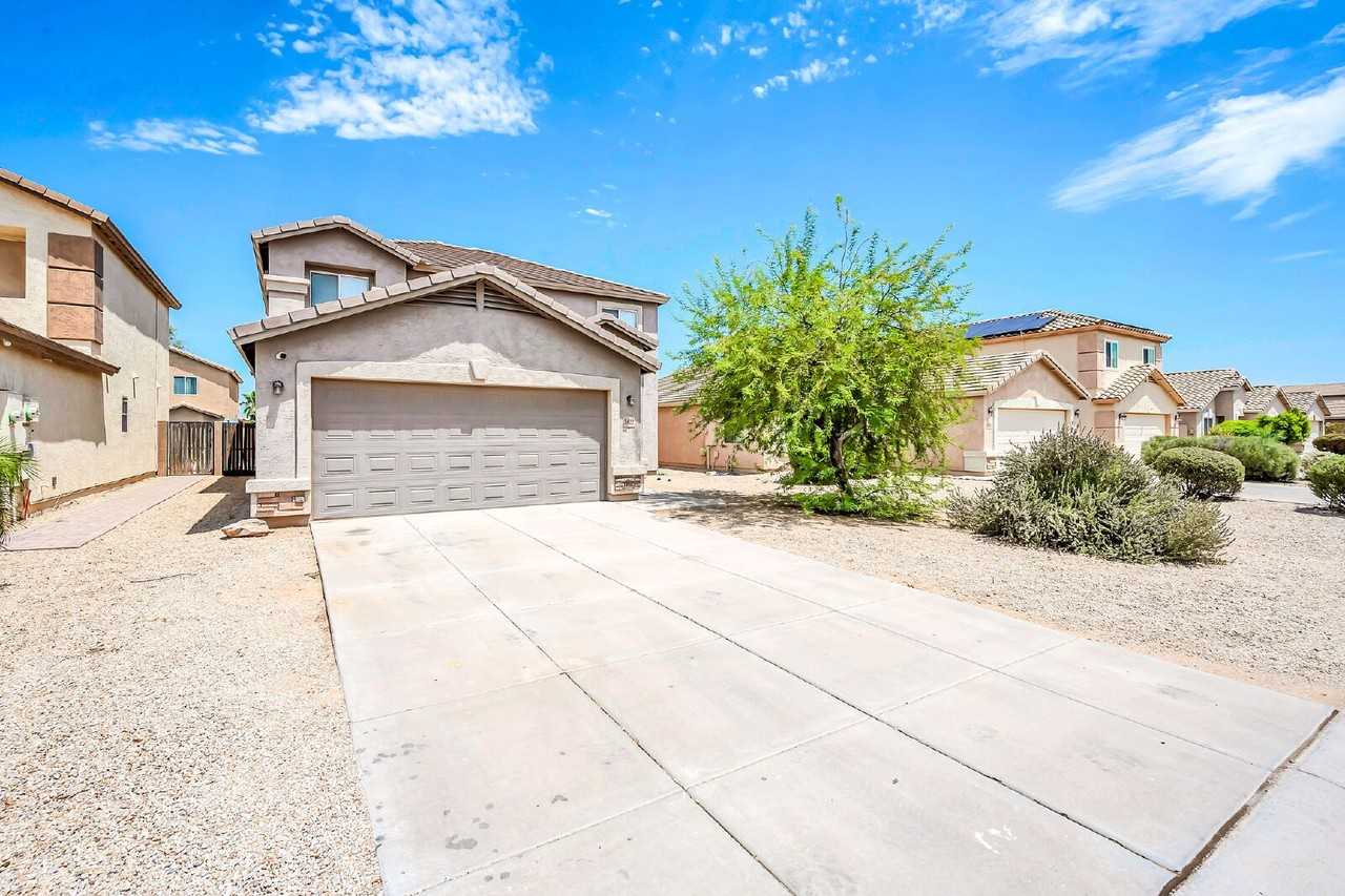2422 E Olivine Rd - Photo 3 of 44