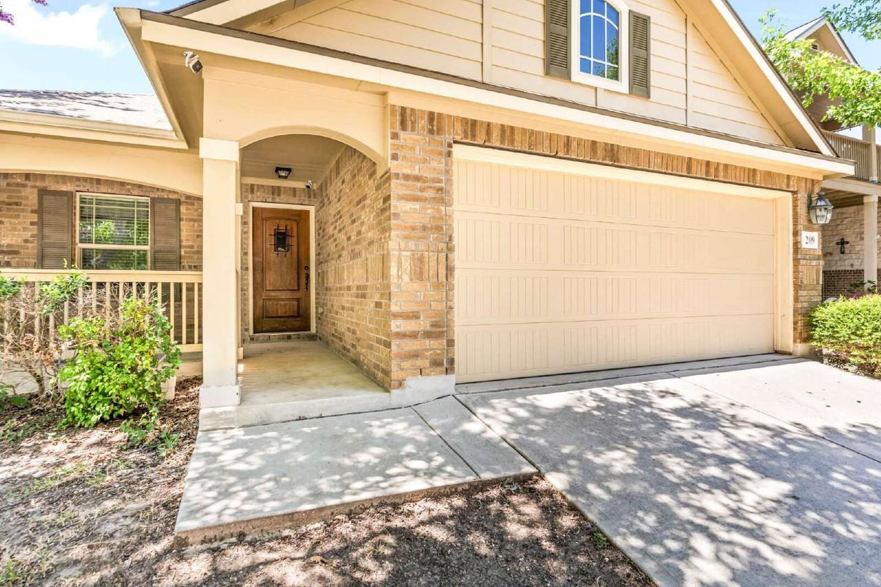 209 Rawhide Way - Photo 2 of 26
