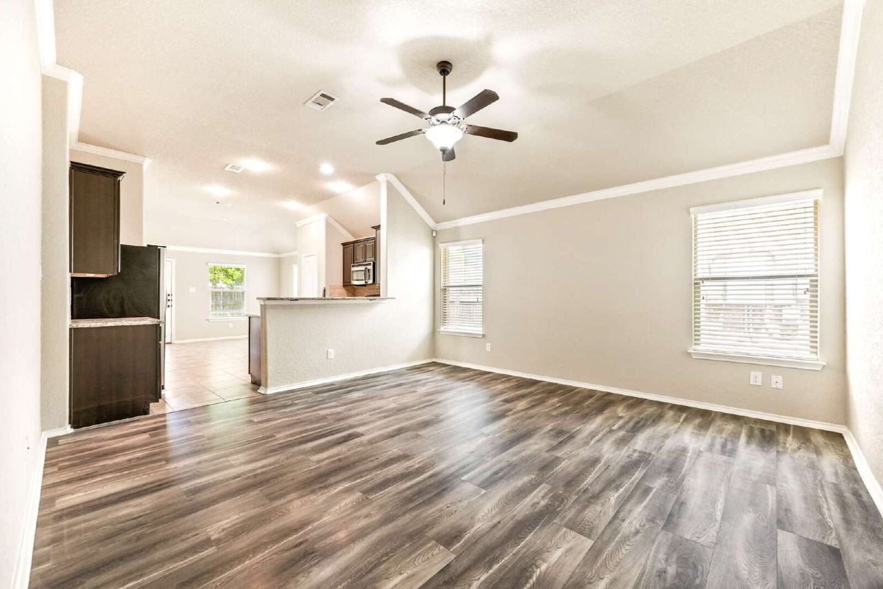 209 Rawhide Way - Photo 5 of 26