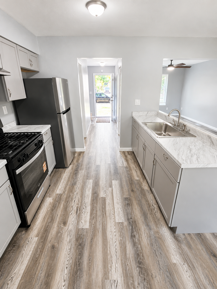 1144 Fernwood Ave - Photo 7 of 21