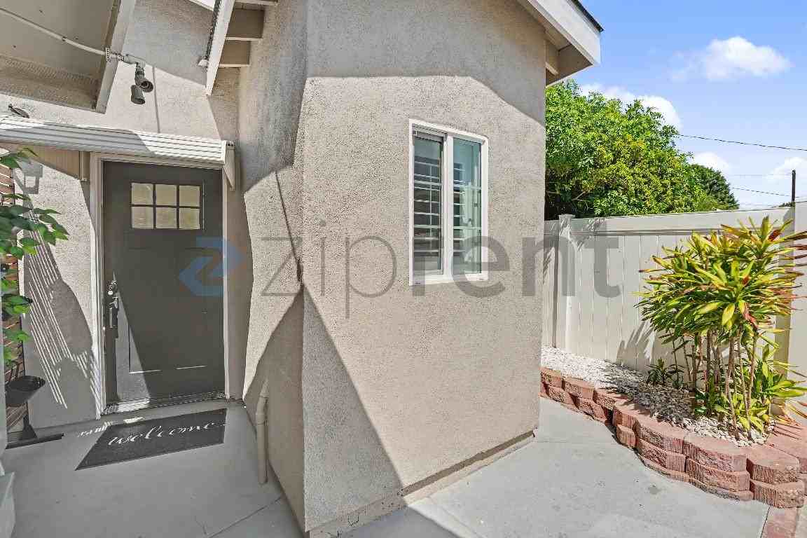 3415 Markwood St #A - Photo 4 of 11