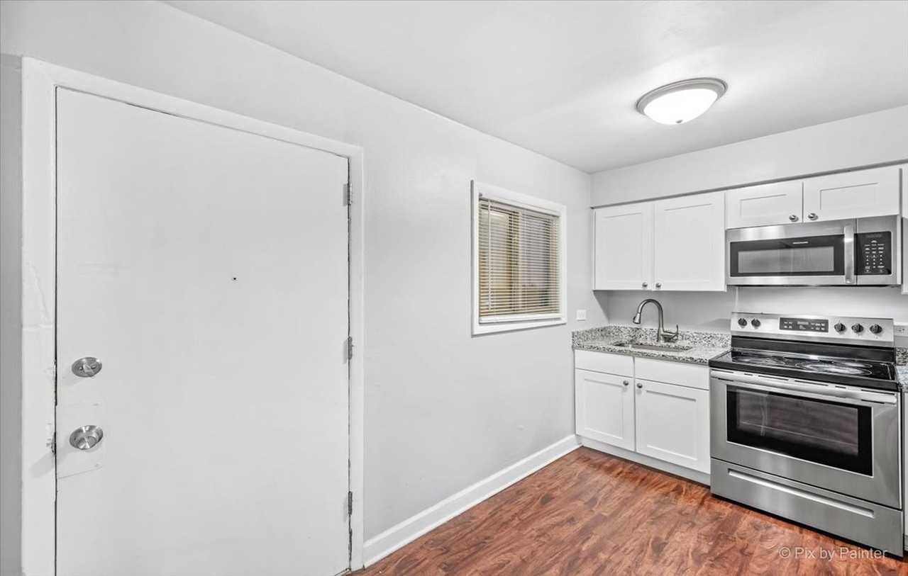1100 North Wheeling Road #2 - Photo 5 of 13