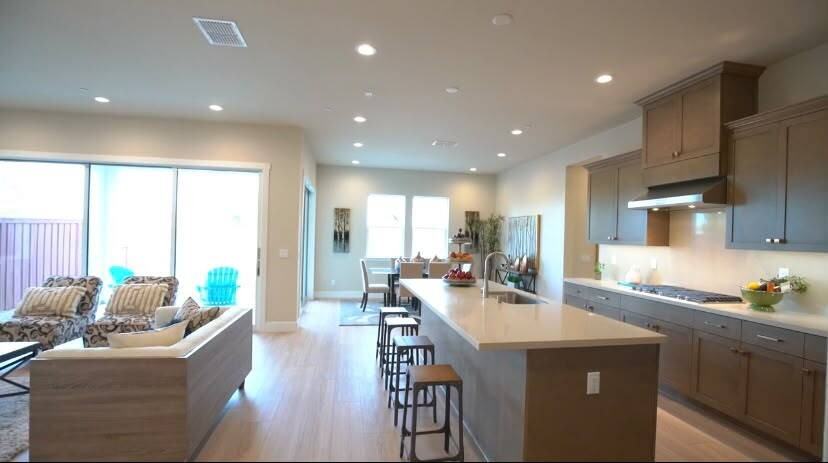 3572 Edgewood Dr - Photo 3 of 10