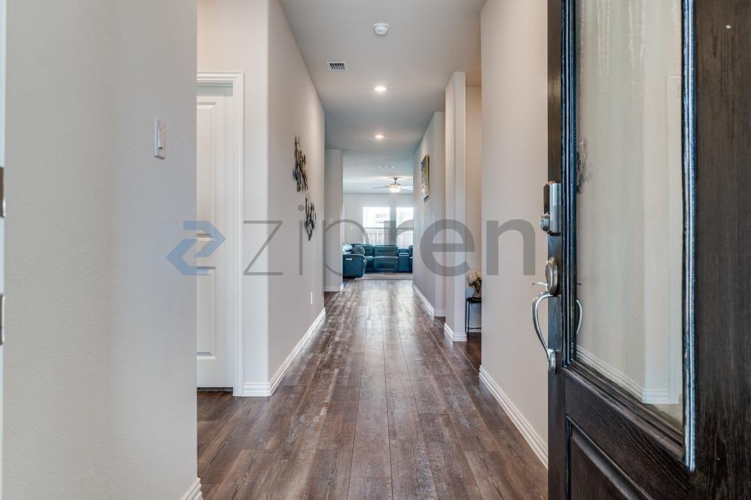 3217 Paruament Dr - Photo 2 of 18