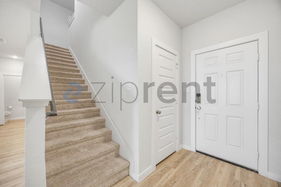 4750 Sahara Vlys - Photo 6 of 29
