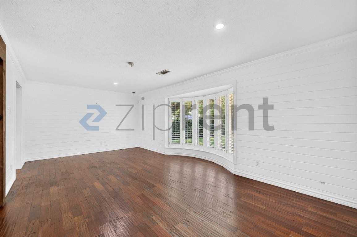 10008 Tim Tam Cir - Photo 7 of 38