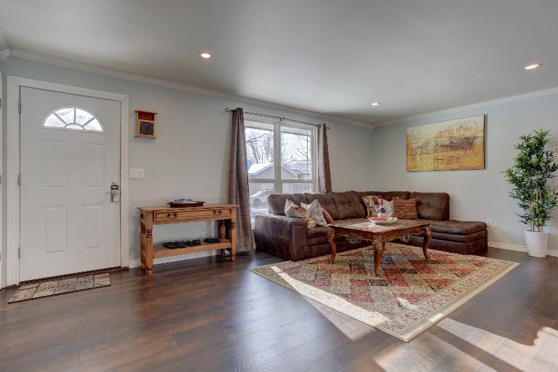 8605 W Teton Ave - Photo 2 of 15