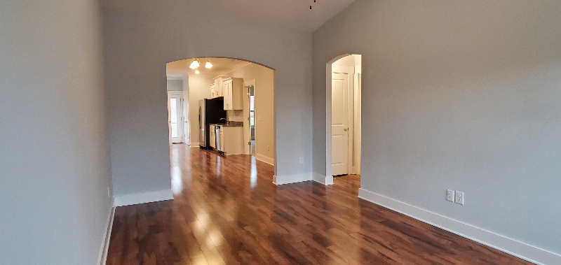 203 Bancroft Ml - Photo 4 of 16
