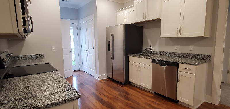 203 Bancroft Ml - Photo 6 of 16