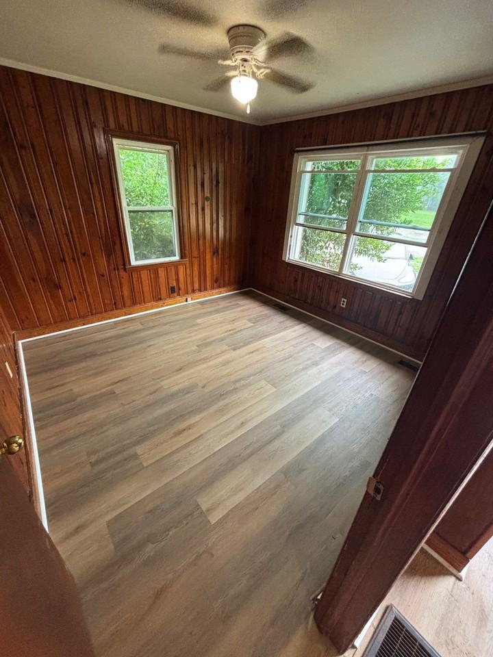 1051 Harbor Rd #B - Photo 5 of 7