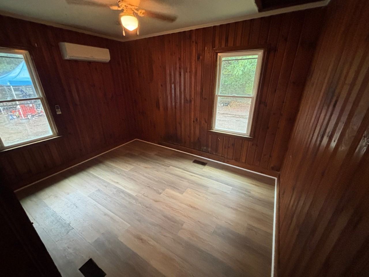 1051 Harbor Rd #B - Photo 6 of 7