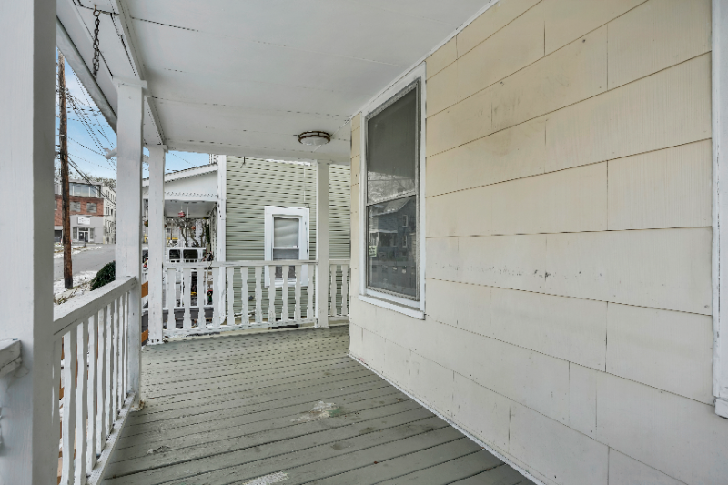 22 Grant St - Photo 5 of 33
