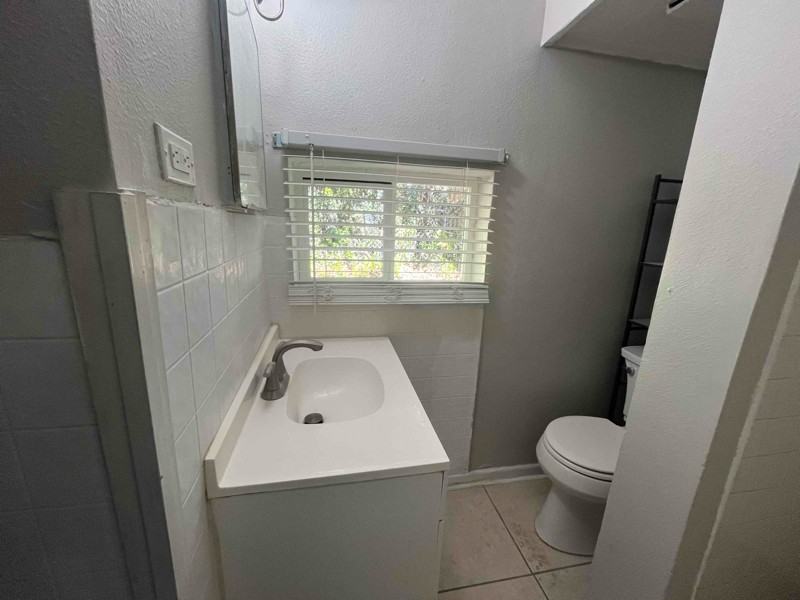 127 1/2 W Palmetto Ave #1-2 - Photo 5 of 6