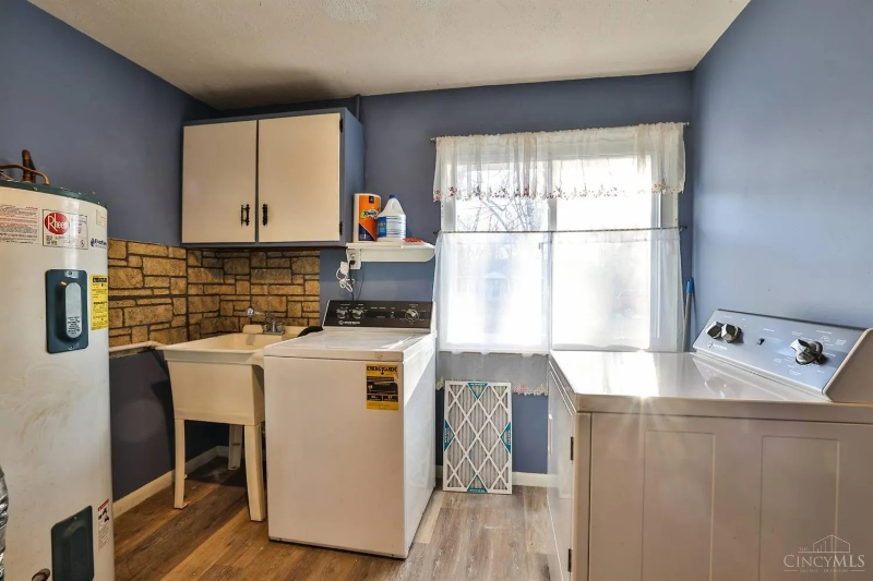 5675 Day Cir W - Photo 7 of 12