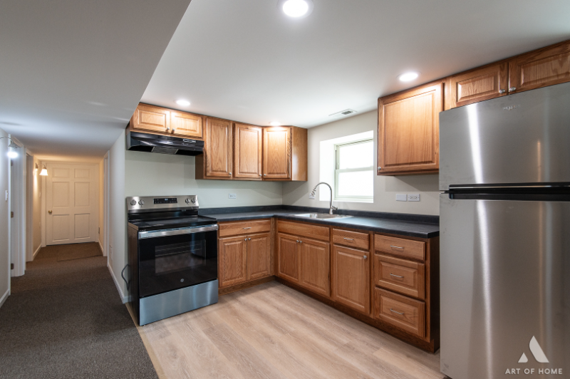 3301 N Kilbourn Ave #G - Photo 6 of 11