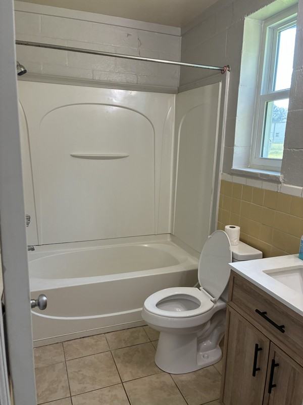 601 N Main St #106 - Photo 2 of 7