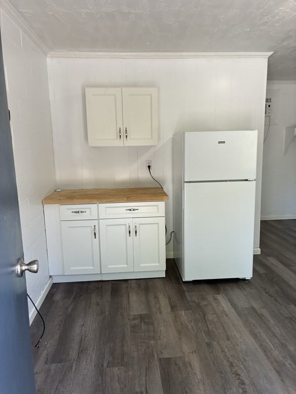 601 N Main St #106 - Photo 5 of 7