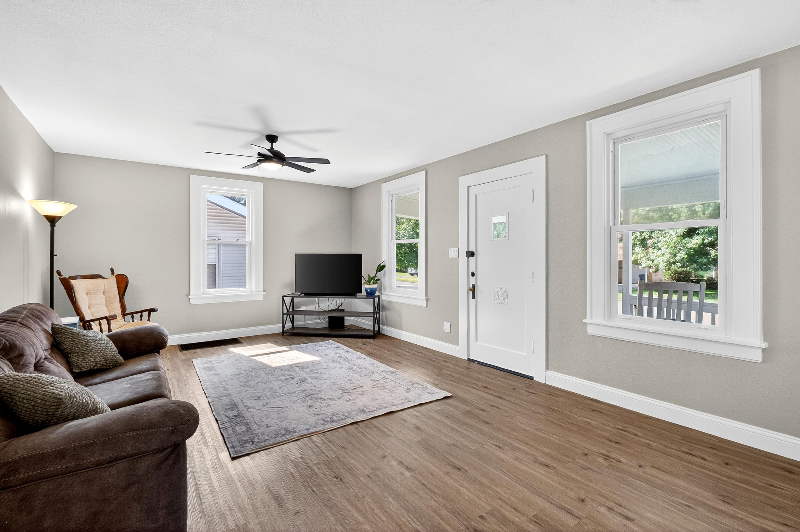 244 Sumner Blvd - Photo 4 of 20