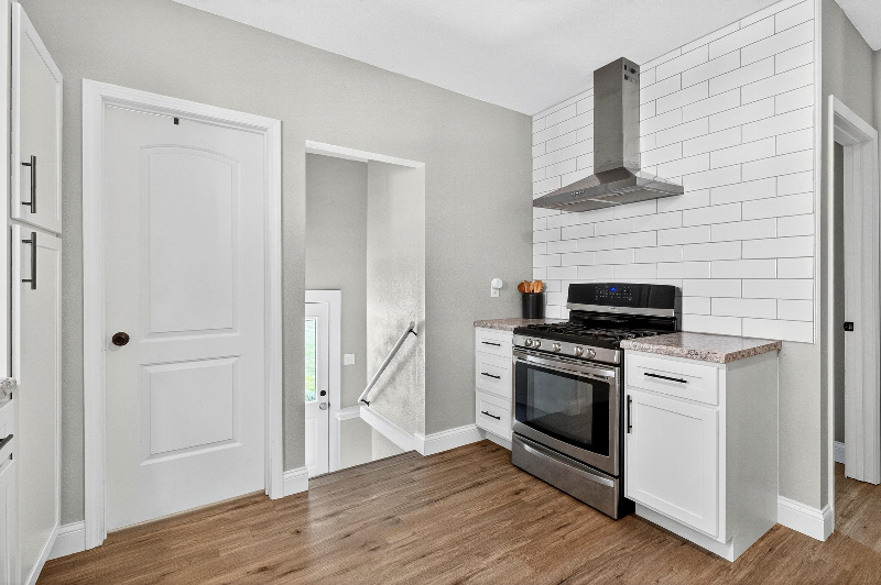 244 Sumner Blvd - Photo 7 of 20