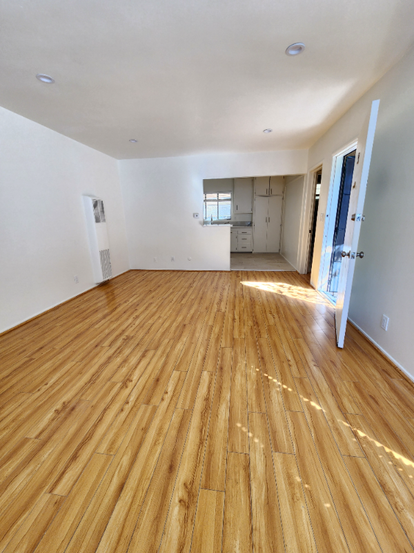17620 Burbank Blvd #3 - Photo 2 of 16
