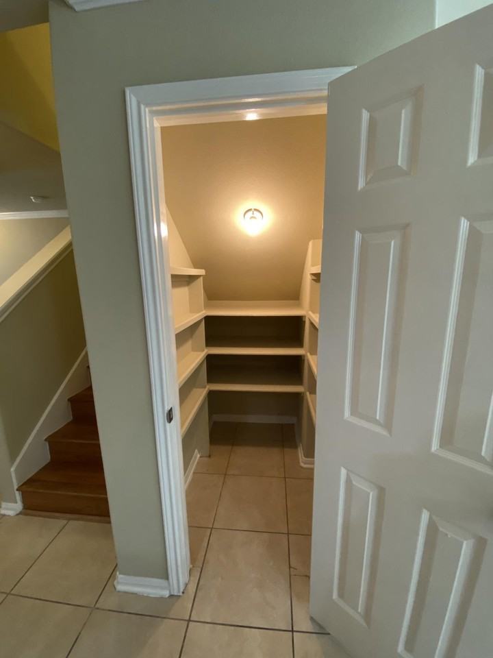 4449 South St - Photo 7 of 20