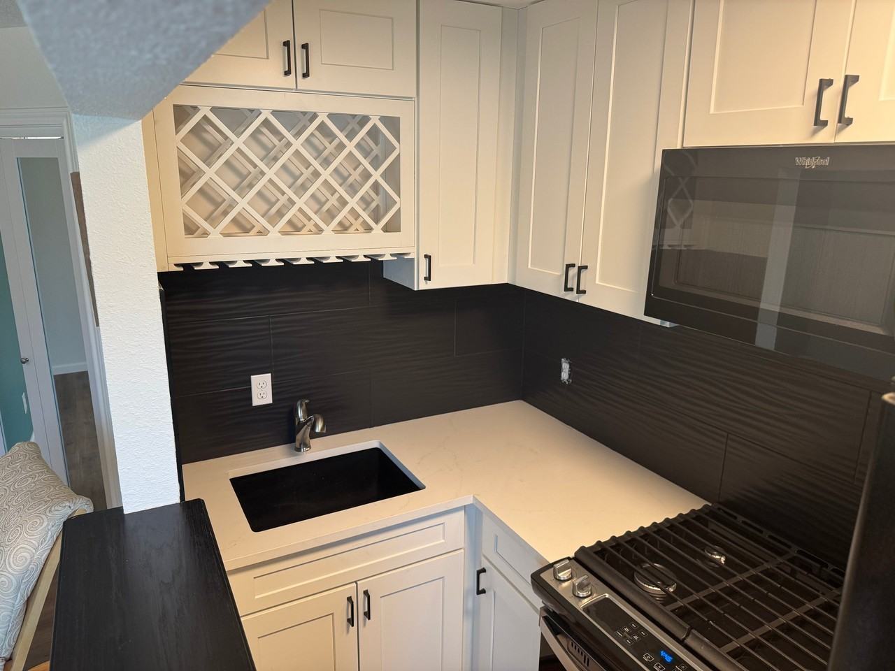 1123 Disraeli Cir - Photo 5 of 10
