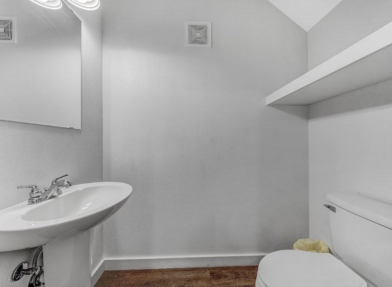 3320 Robin Ln - Photo 6 of 18