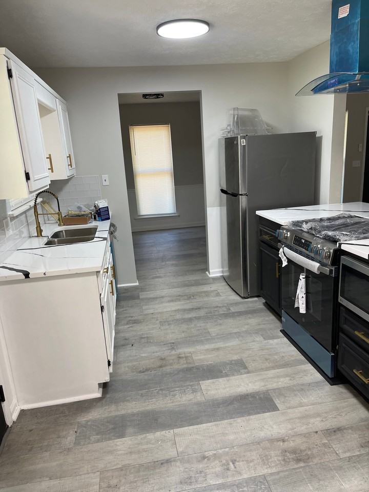 6210 Lynridge Ave - Photo 3 of 14