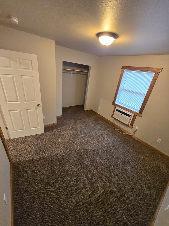 3rd Ave Nw #250C - Photo 5 of 8