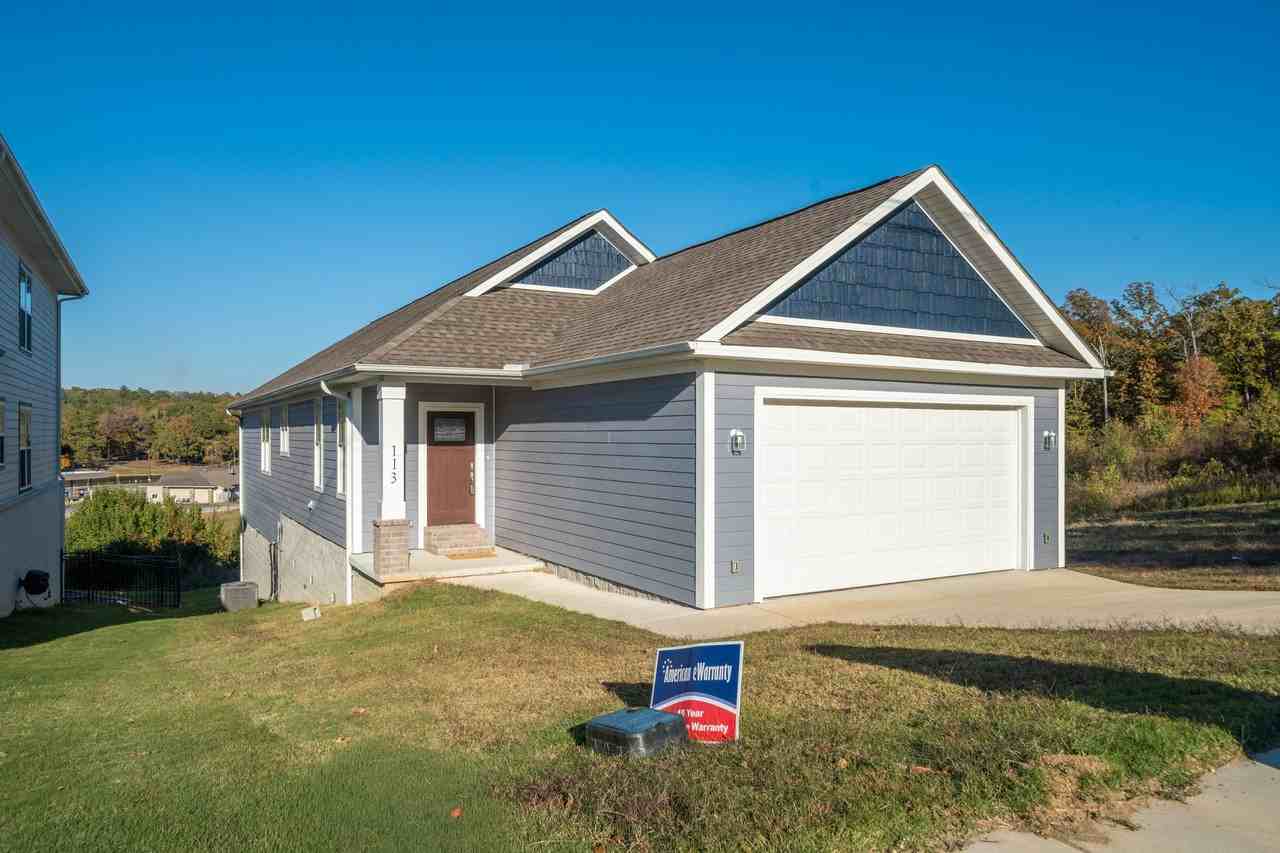 113 Ohio Dr - Photo 2 of 20
