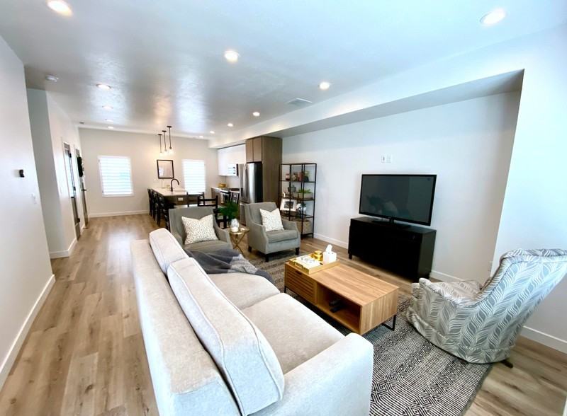 620 N Orchard Dr #4 - Photo 6 of 19