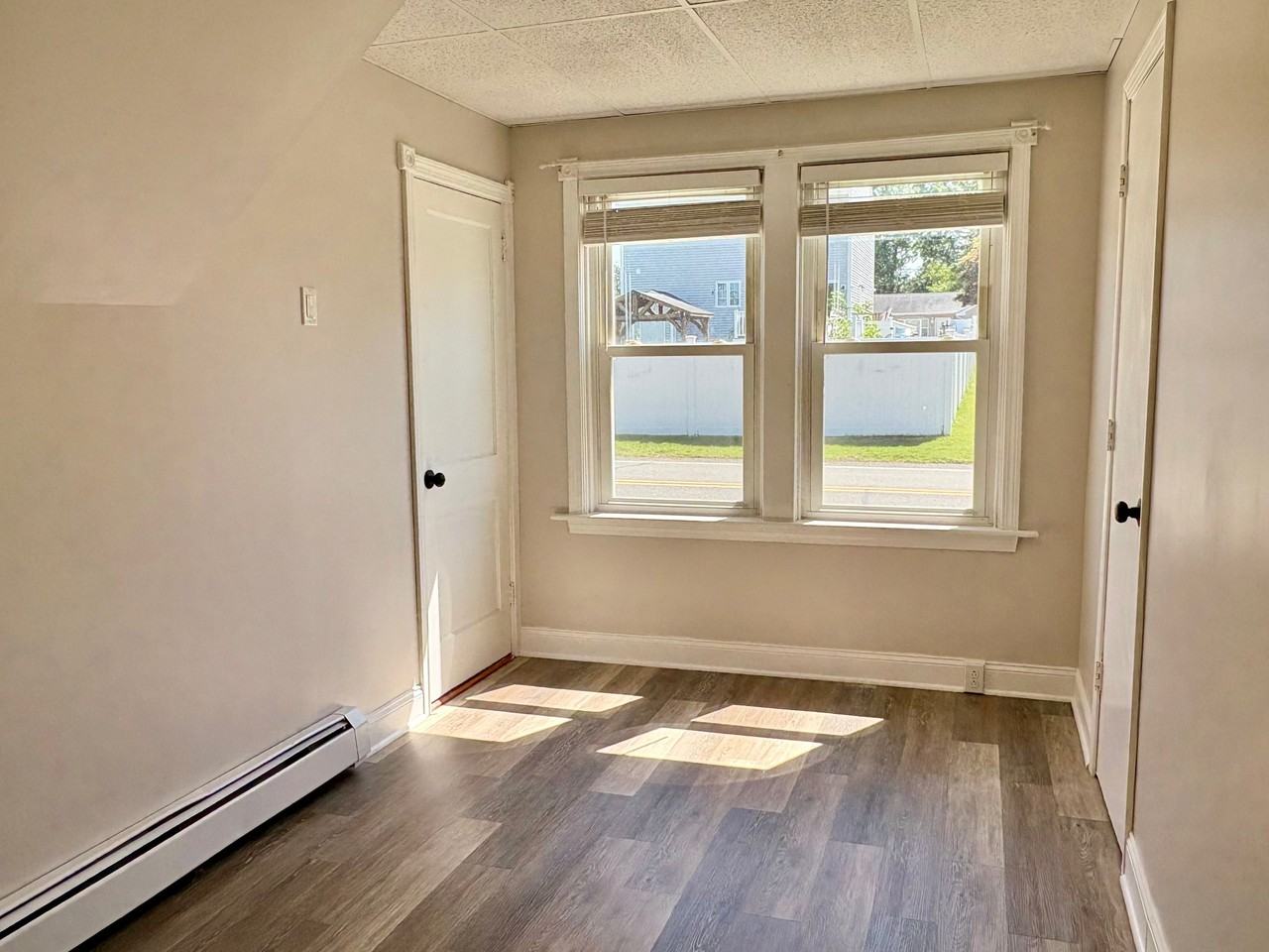 163 Macomber Ave #1B - Photo 3 of 9