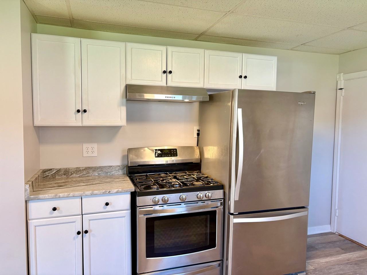 163 Macomber Ave #1B - Photo 5 of 9