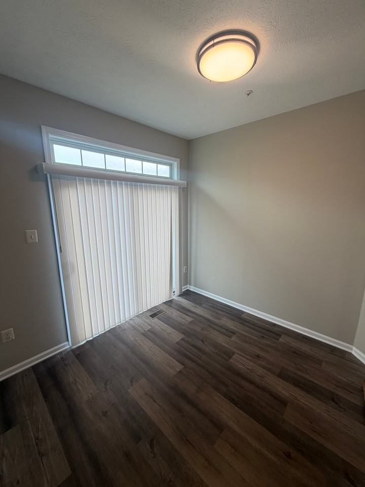 5200 Torrington Cir - Photo 7 of 10