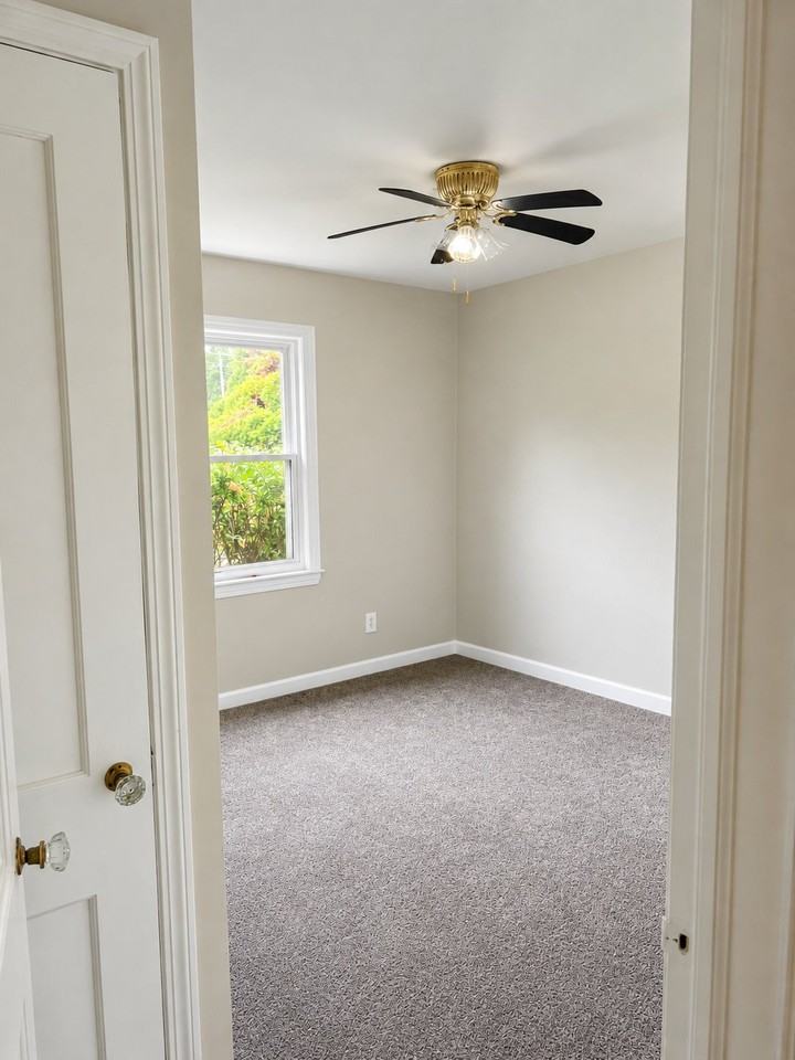 20701 Watson Rd - Photo 3 of 11