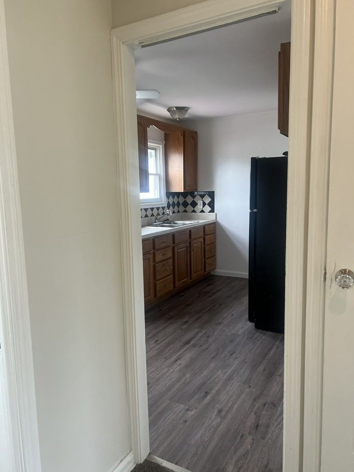 20701 Watson Rd - Photo 5 of 11