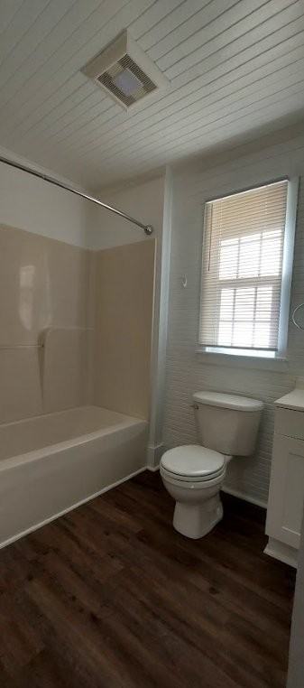509 W 3rd St - Photo 2 of 17