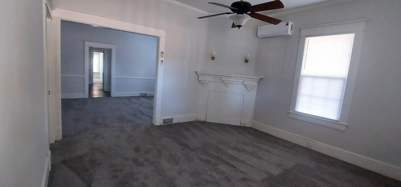 509 W 3rd St - Photo 5 of 17