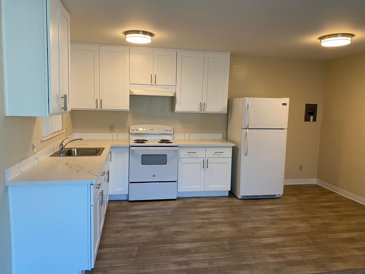 2511 Skylark Dr #7 - Photo 4 of 9