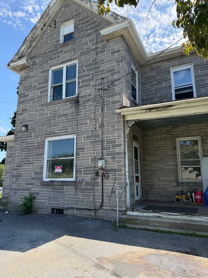 1003 Lancaster Pike - Photo 2 of 12