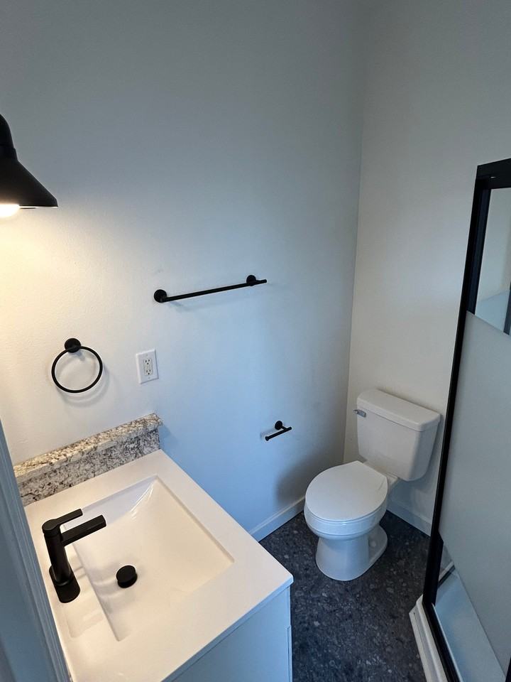 204 Chipeta Ave - Photo 4 of 9