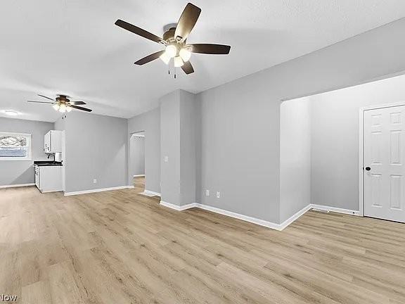 1537 Lakewood Ave #DOWN - Photo 3 of 18