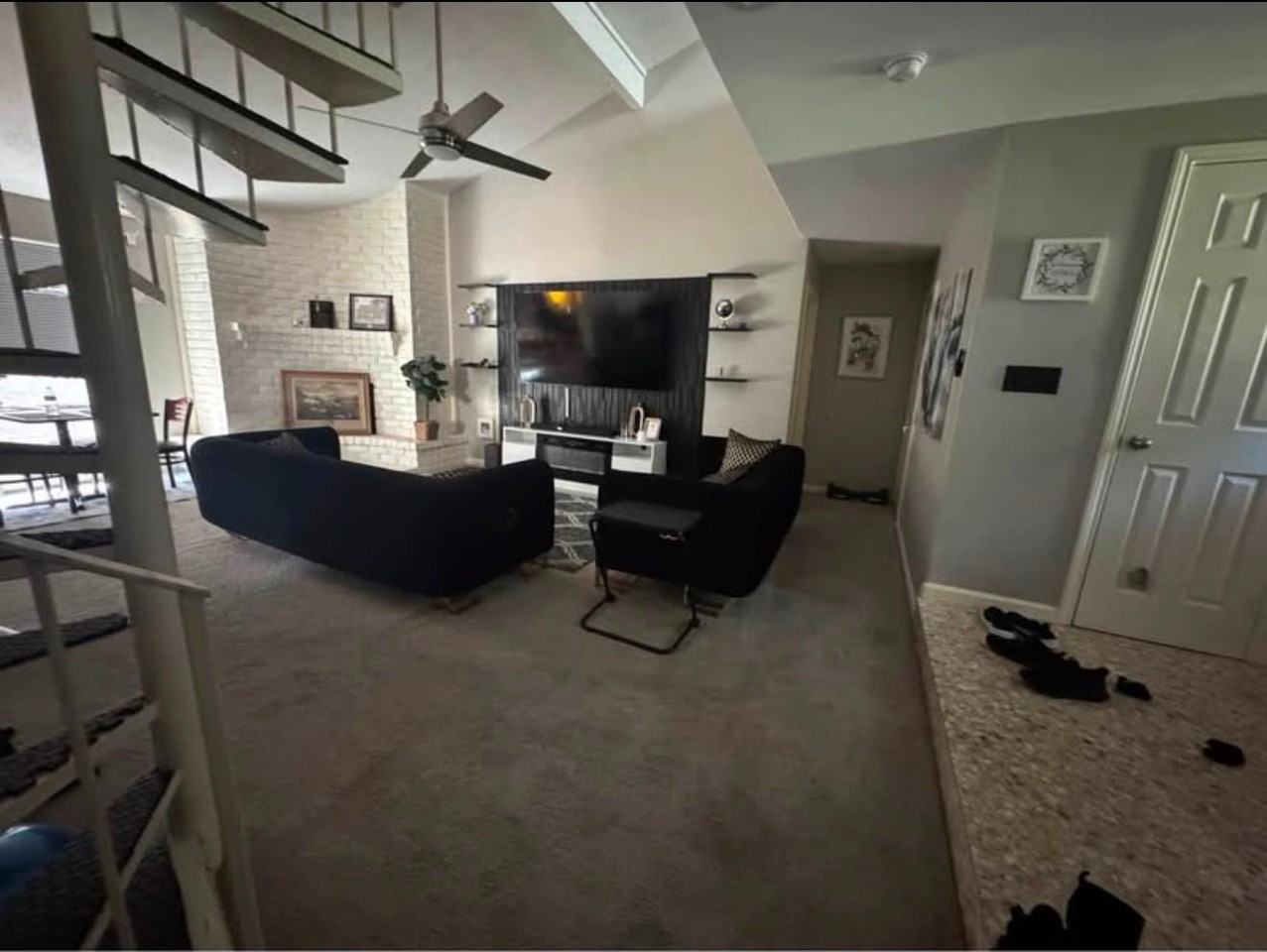 5335 Prairie Creek Dr - Photo 2 of 3